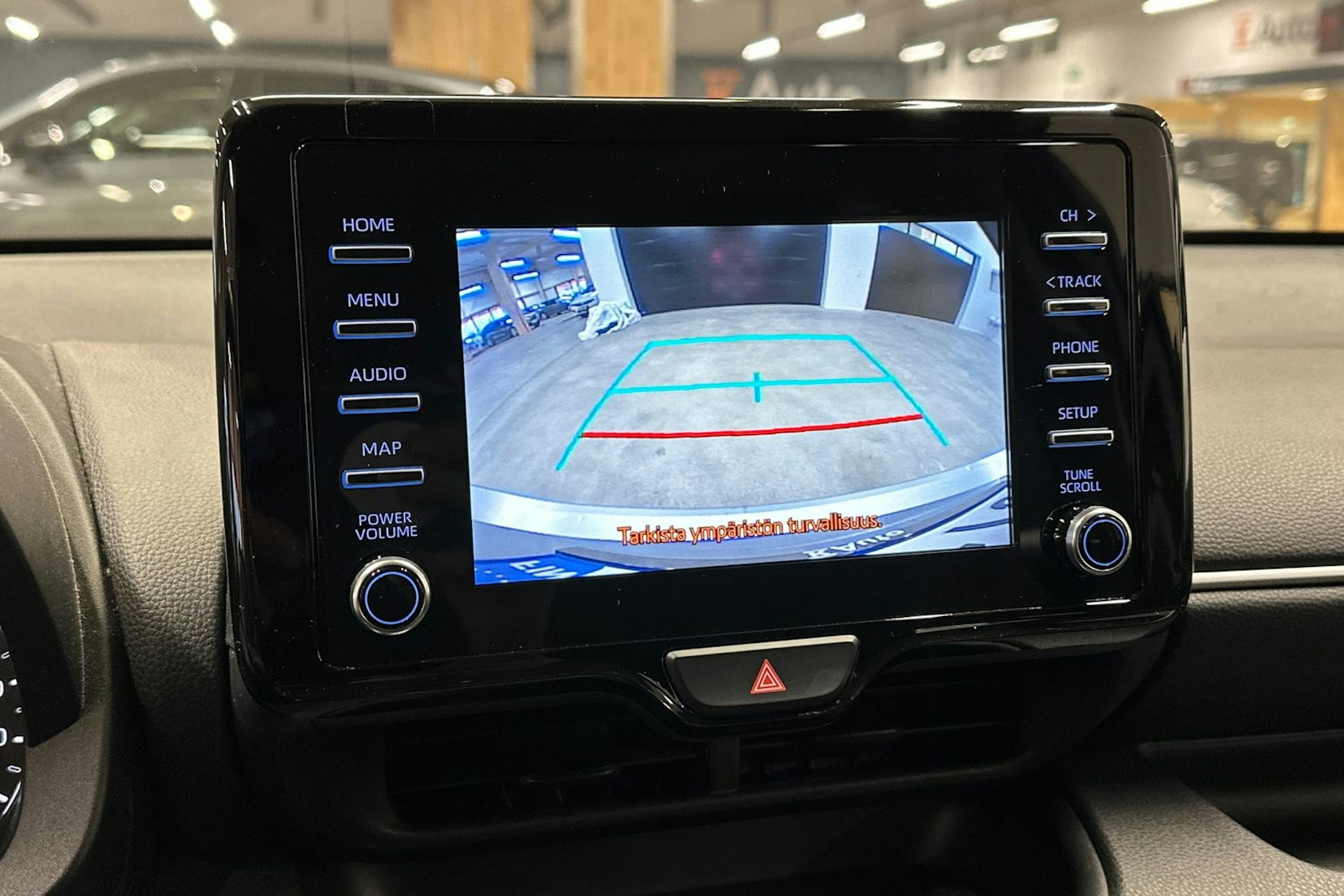 harmaa Toyota Yaris 2022 kuva 14.