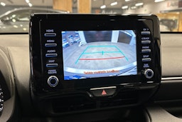 harmaa Toyota Yaris 2022 kuva 14.