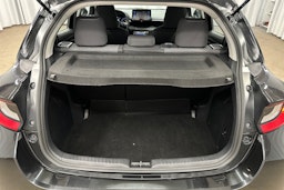 musta Toyota Yaris 2022 kuva 14.