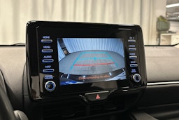 musta Toyota Yaris 2022 kuva 25.