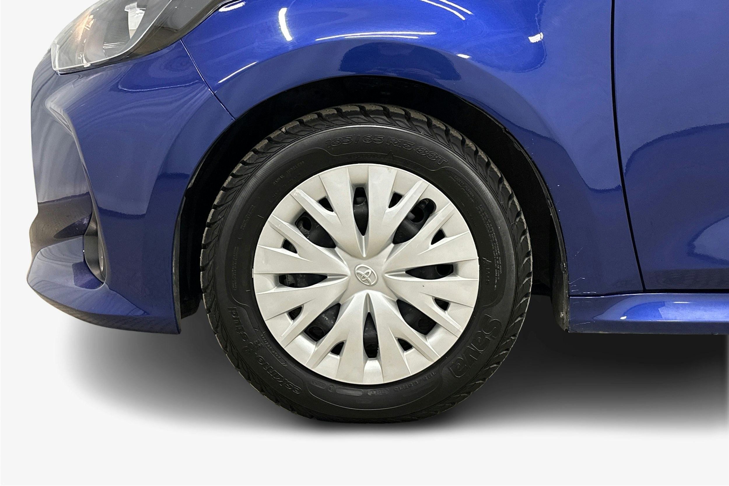 sininen Toyota Yaris 2022 kuva 9.