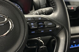 sininen Toyota Yaris 2022 kuva 15.