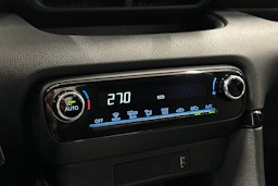 sininen Toyota Yaris 2022 kuva 17.