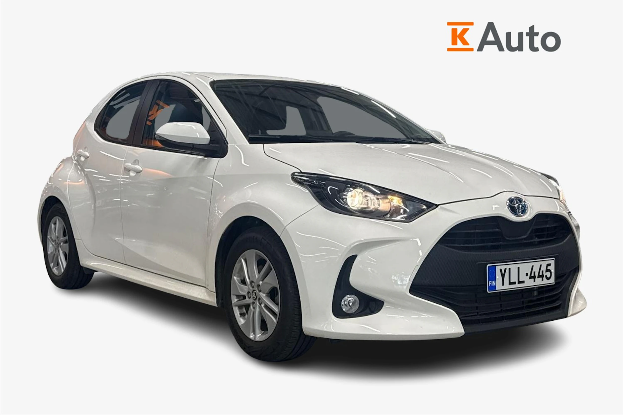 valkoinen Toyota Yaris 2022 kuva 1.
