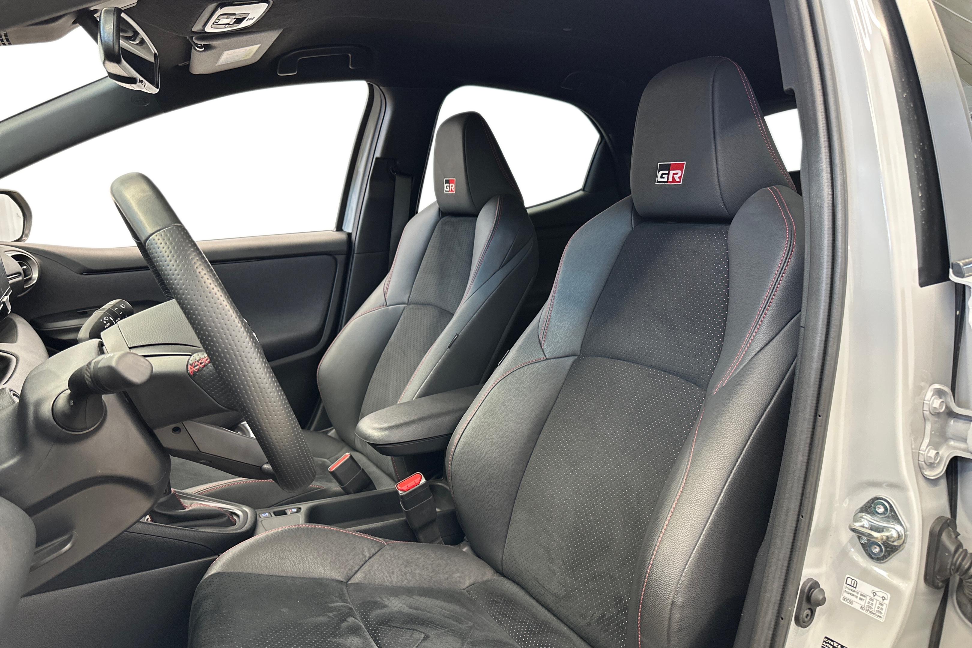 Toyota Yaris 1,5 Hybrid GR Sport 2022, kuva 6/27