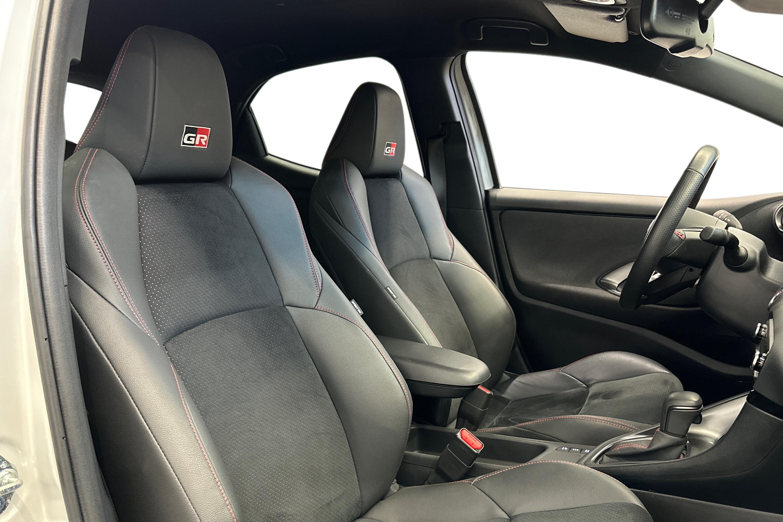 Toyota Yaris 1,5 Hybrid GR Sport 2022, kuva 7/27