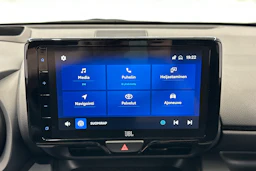 harmaa Toyota Yaris 2022 kuva 16.