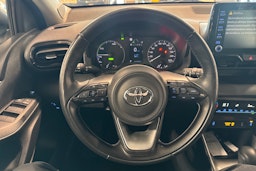 valkoinen Toyota Yaris 2022 kuva 14.