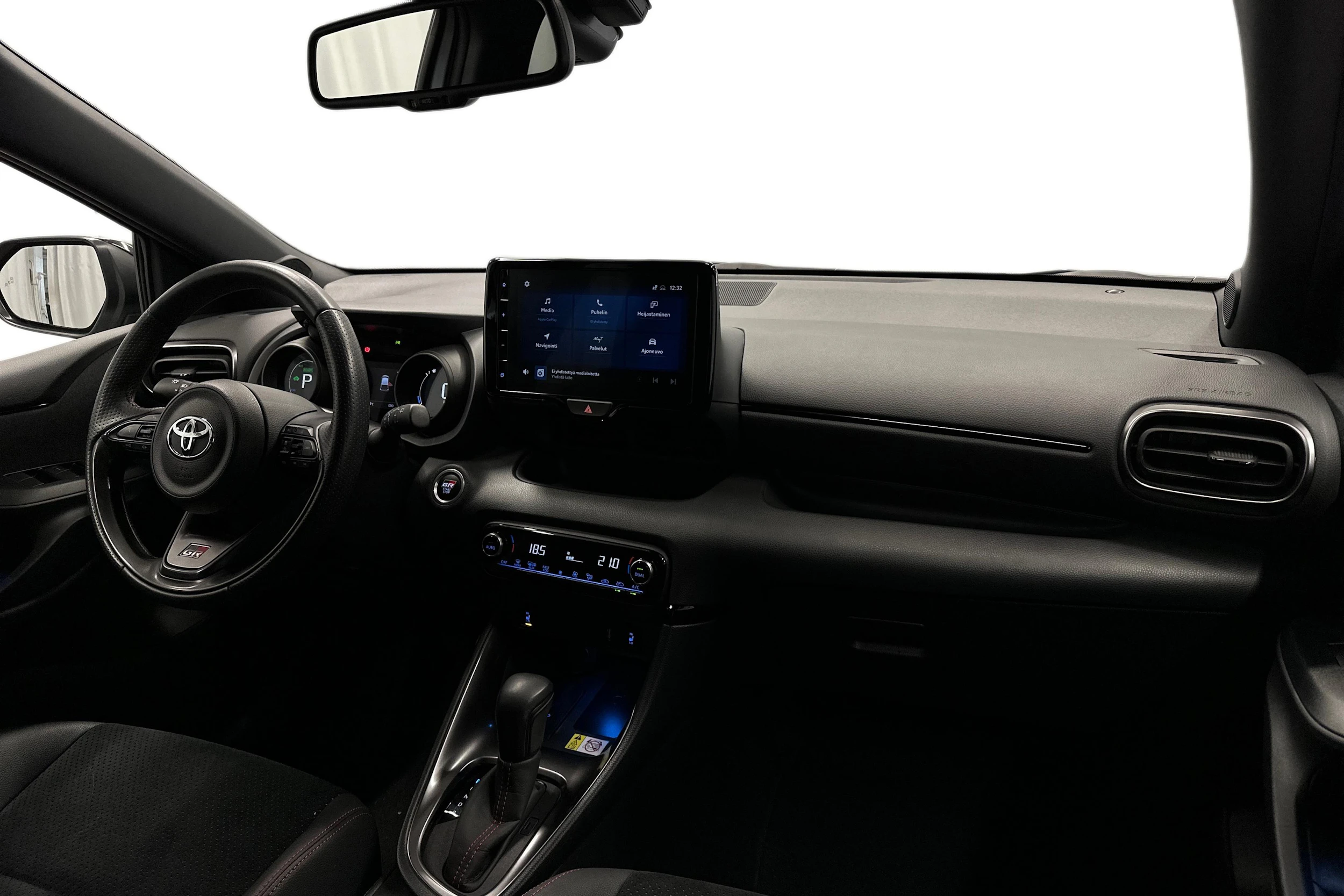 hopea Toyota Yaris 2023 kuva 9.