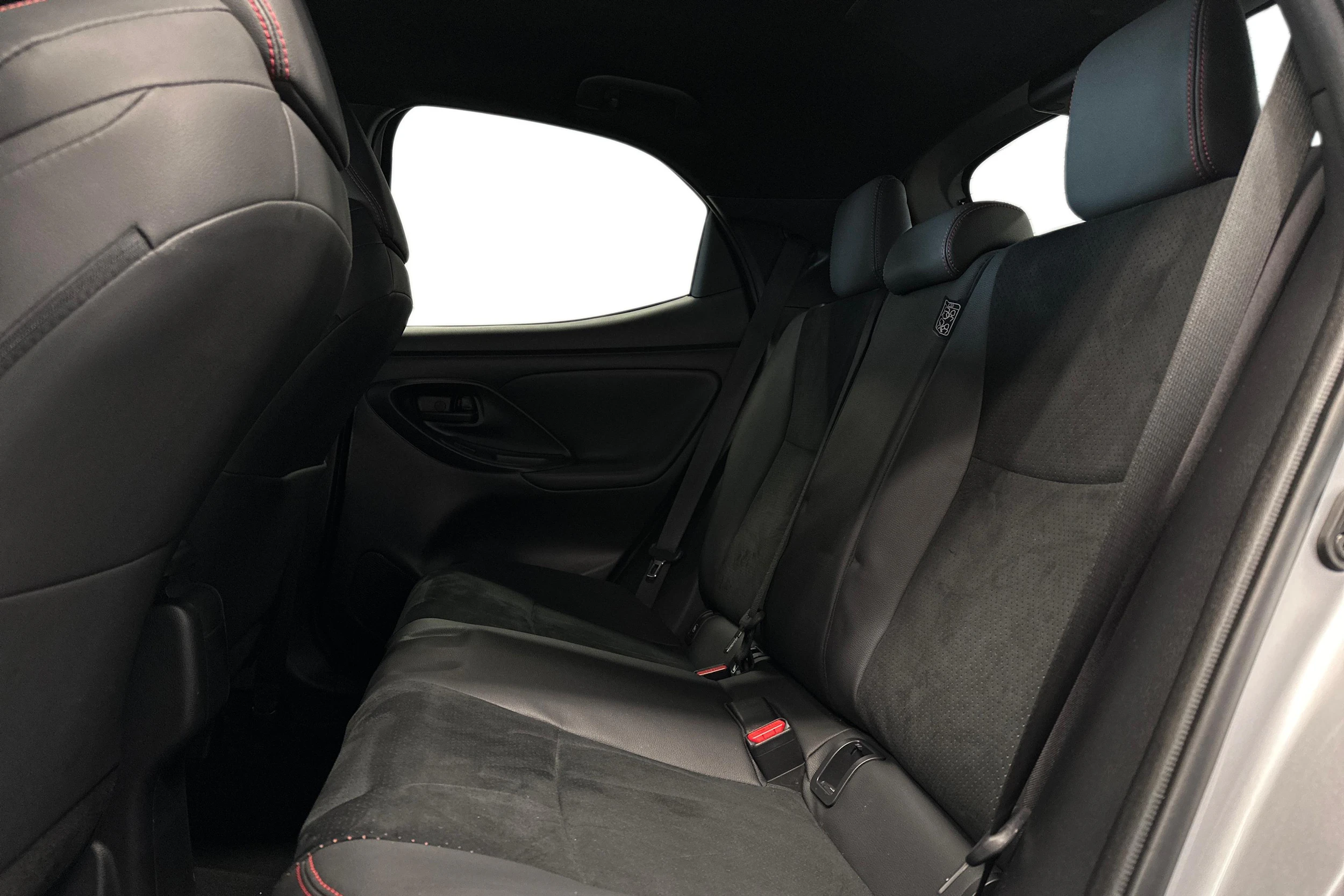hopea Toyota Yaris 2023 kuva 11.