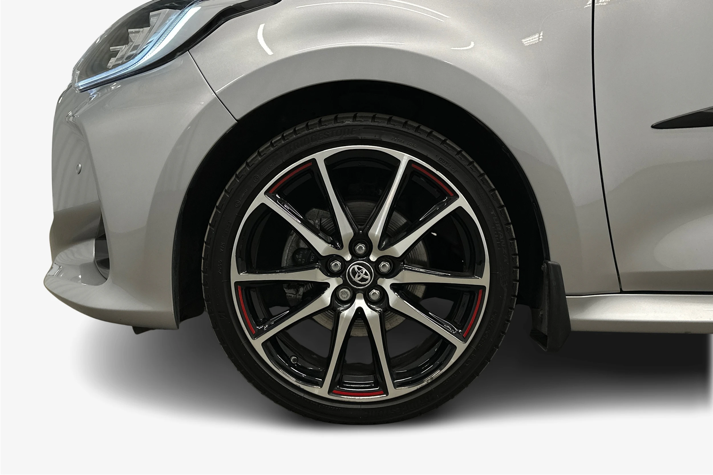 hopea Toyota Yaris 2023 kuva 12.