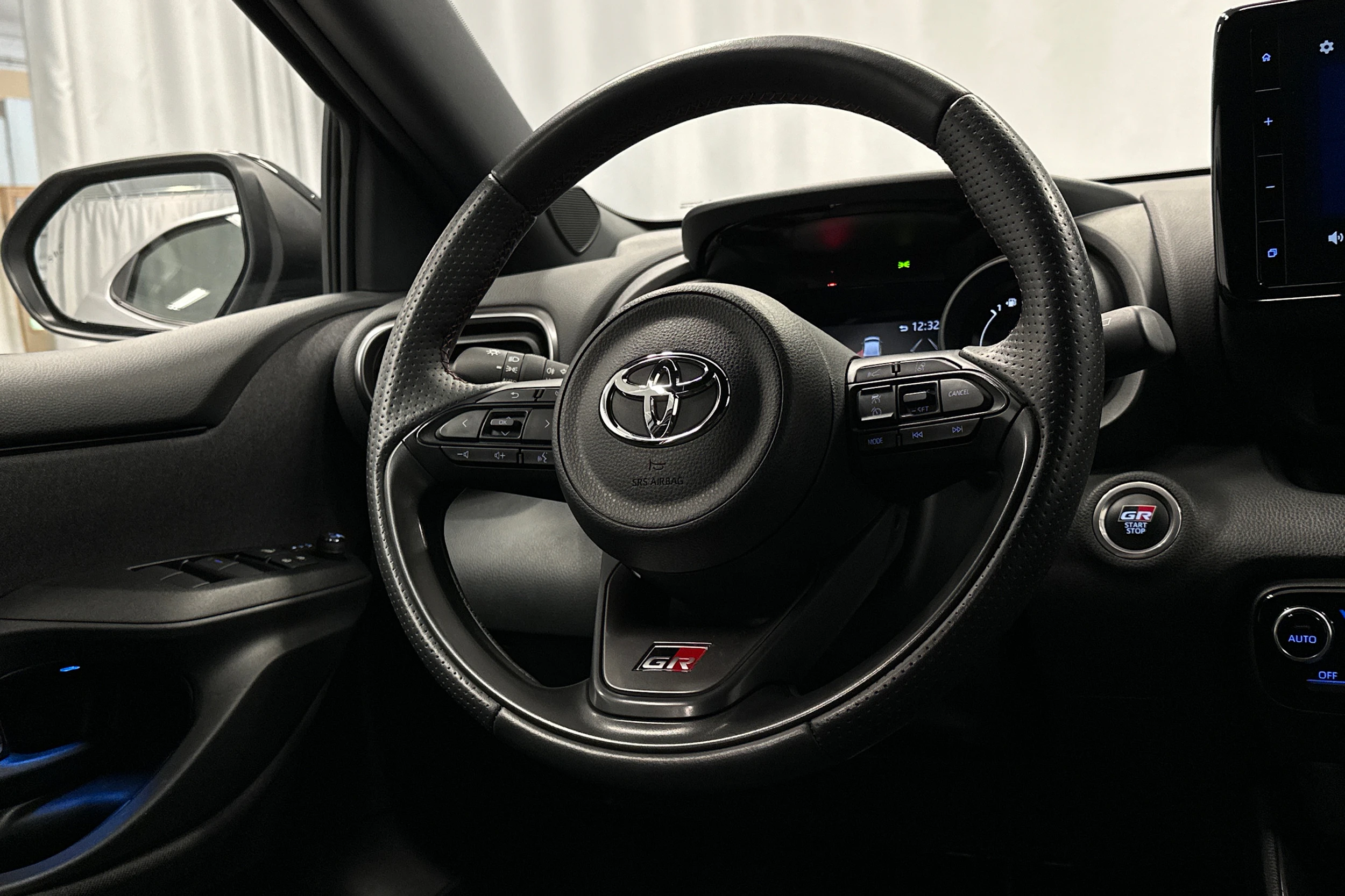 hopea Toyota Yaris 2023 kuva 17.