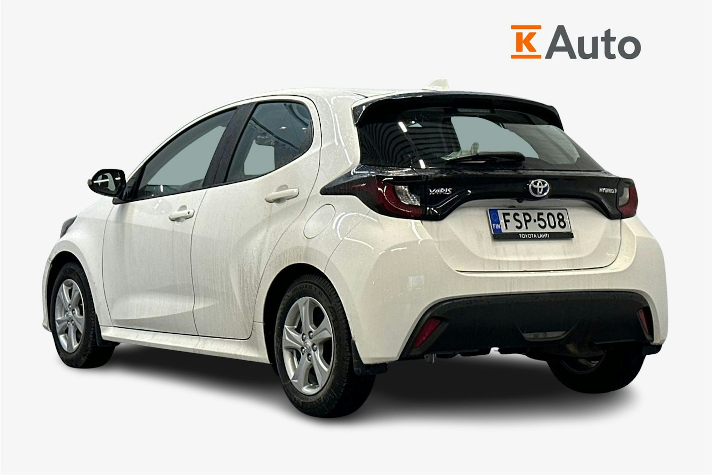 valkoinen Toyota Yaris 2023 kuva 2.