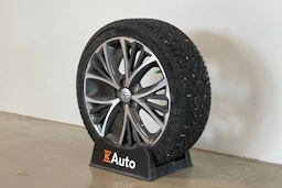 harmaa Toyota Yaris 2023 kuva 10.