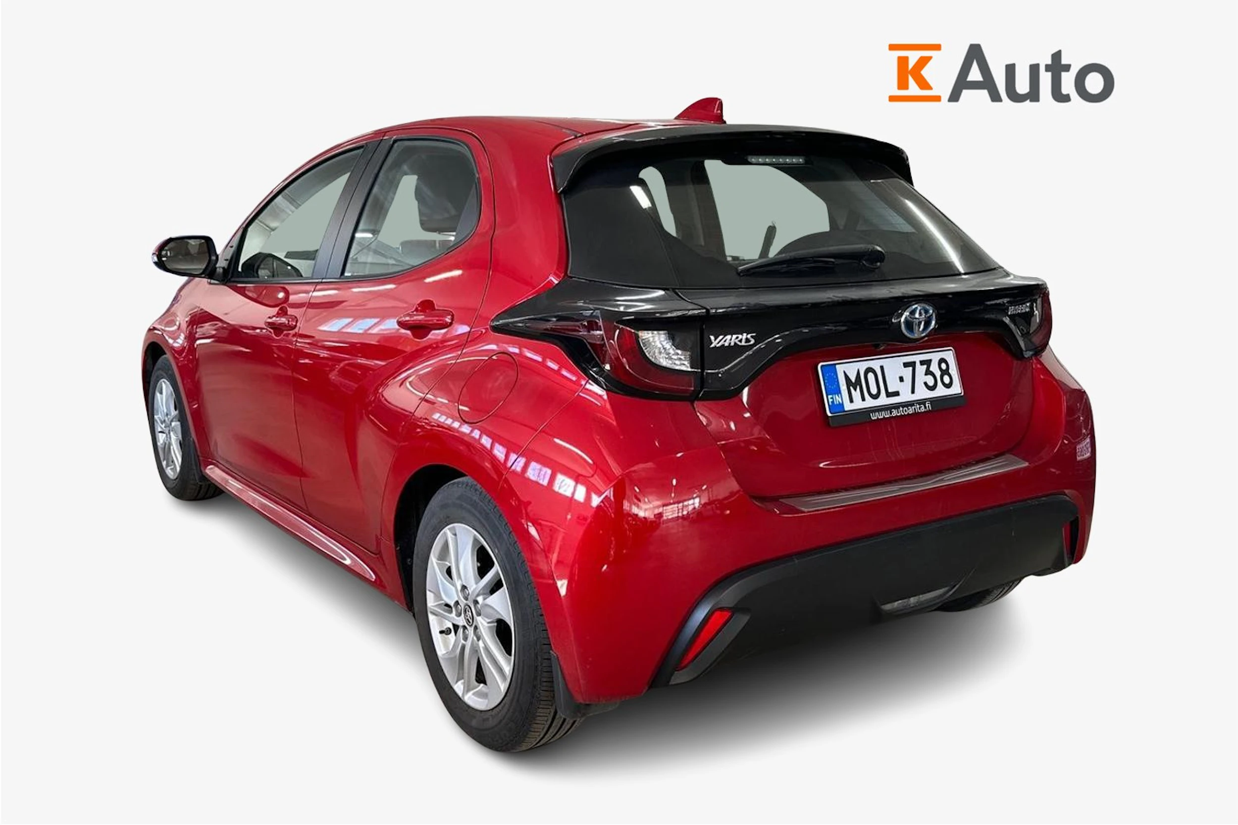 Punainen Toyota Yaris 2023 kuva 2.