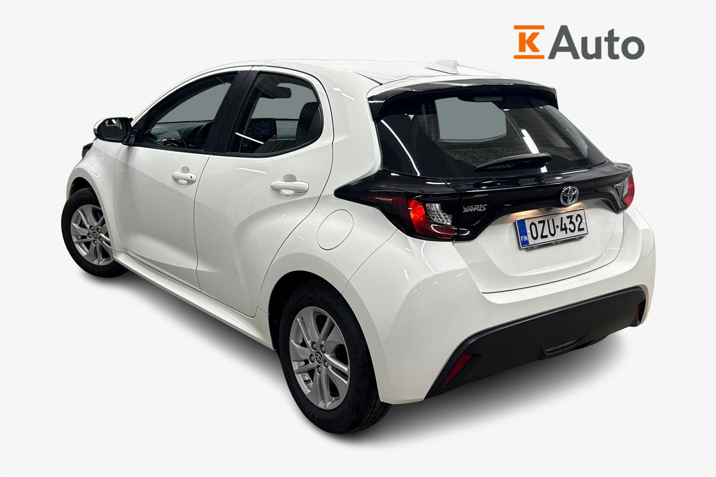 valkoinen Toyota Yaris 2023 kuva 2.