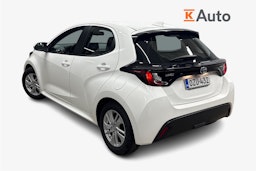valkoinen Toyota Yaris 2023 kuva 2.
