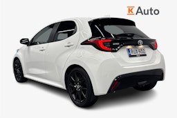 valkoinen Toyota Yaris 2023 kuva 2.