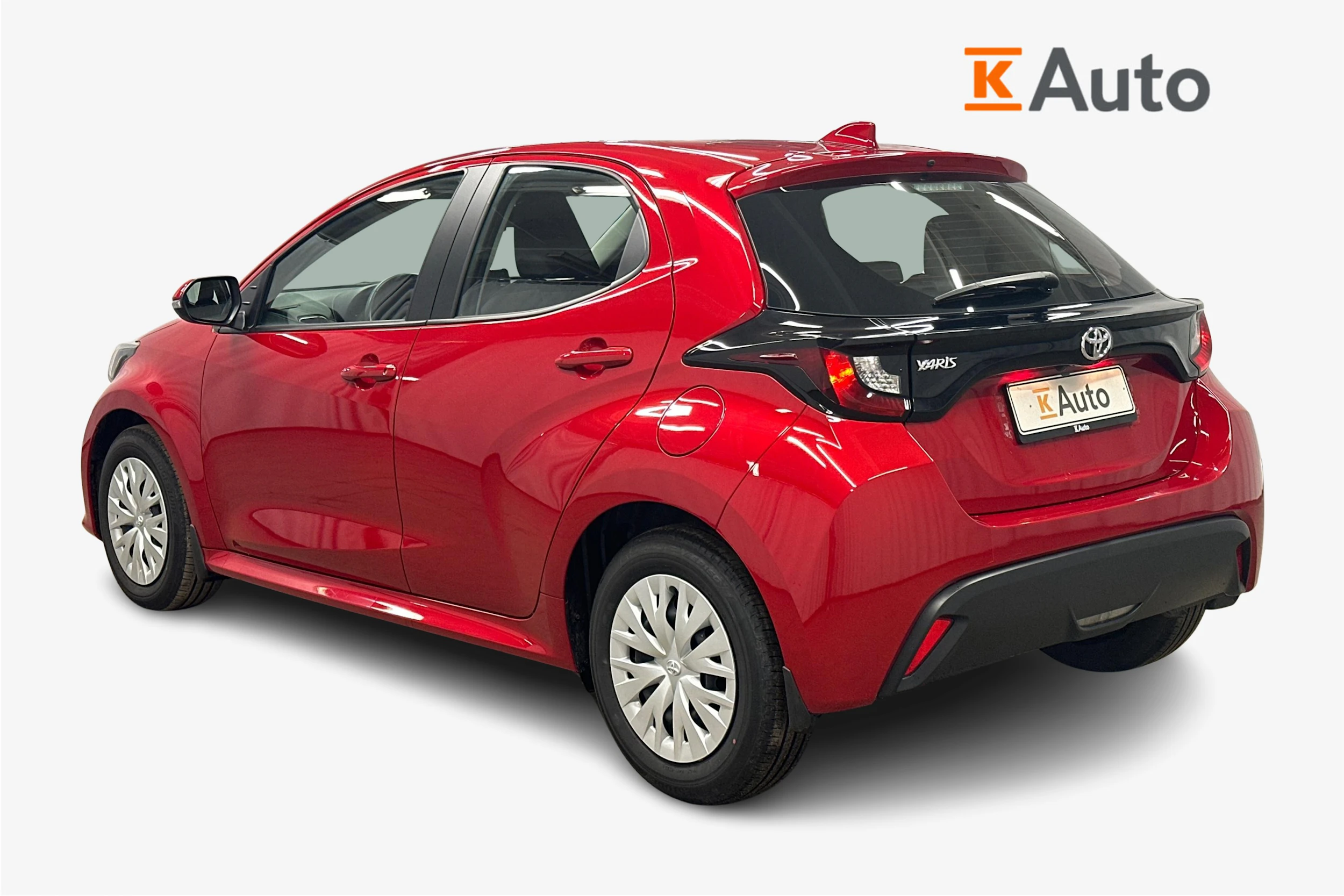 punainen Toyota Yaris 2024 kuva 2.