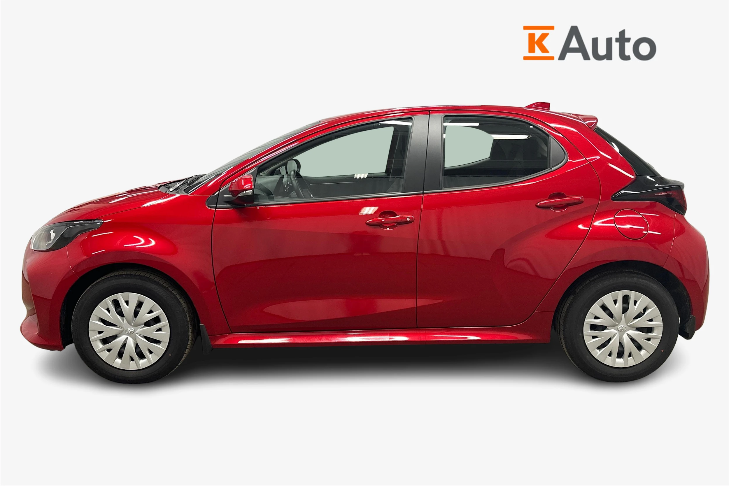 punainen Toyota Yaris 2024 kuva 5.
