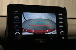 punainen Toyota Yaris 2024 kuva 23.