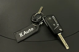 punainen Toyota Yaris 2024 kuva 27.