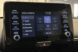 sininen Toyota Yaris 2024 kuva 20.