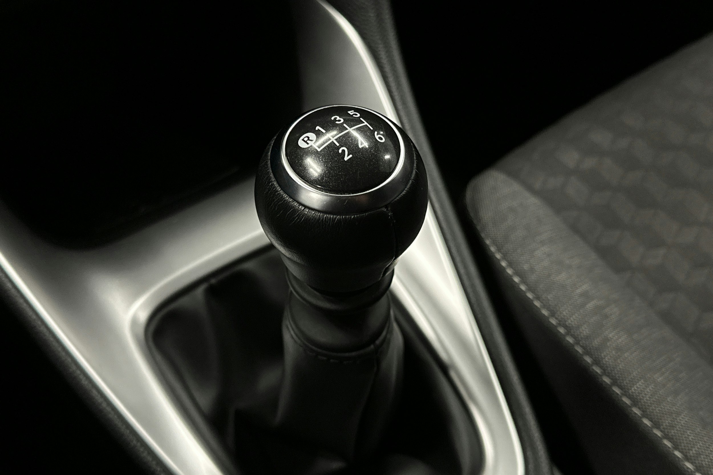 sininen Toyota Yaris 2024 kuva 23.