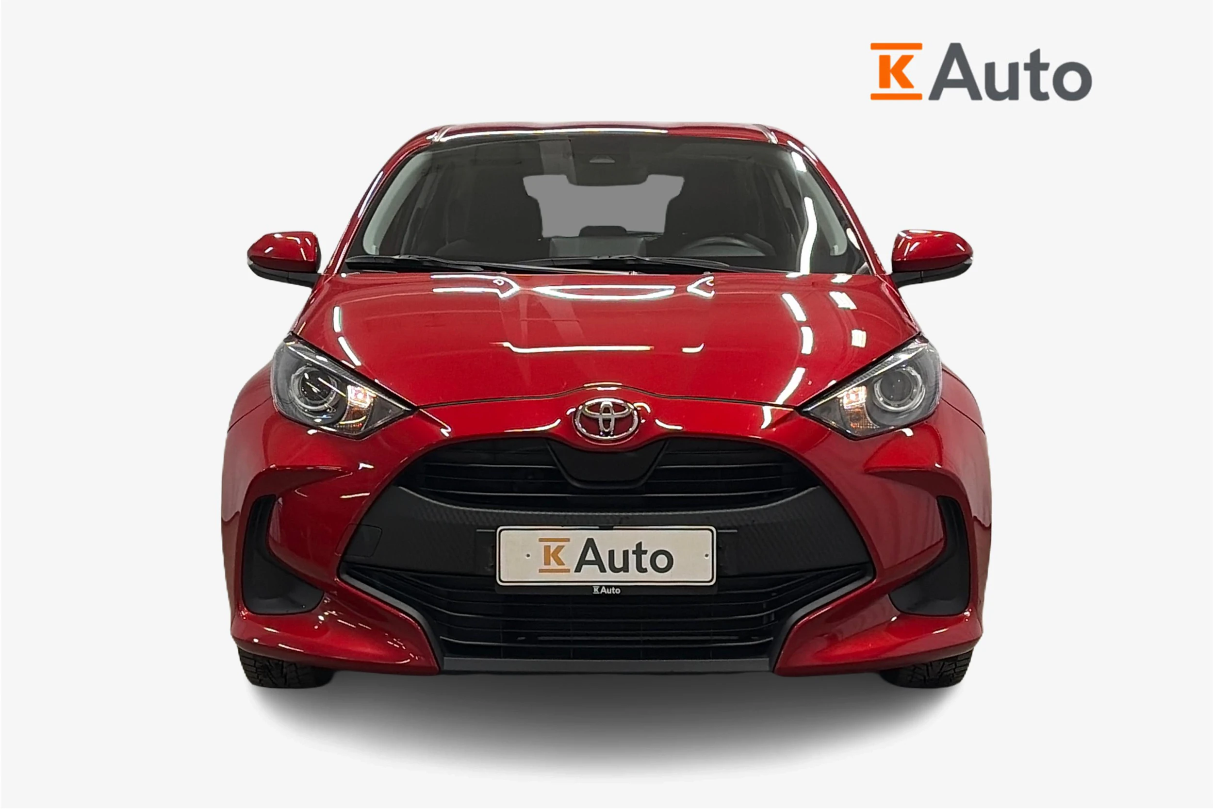 punainen Toyota Yaris 2024 kuva 4.