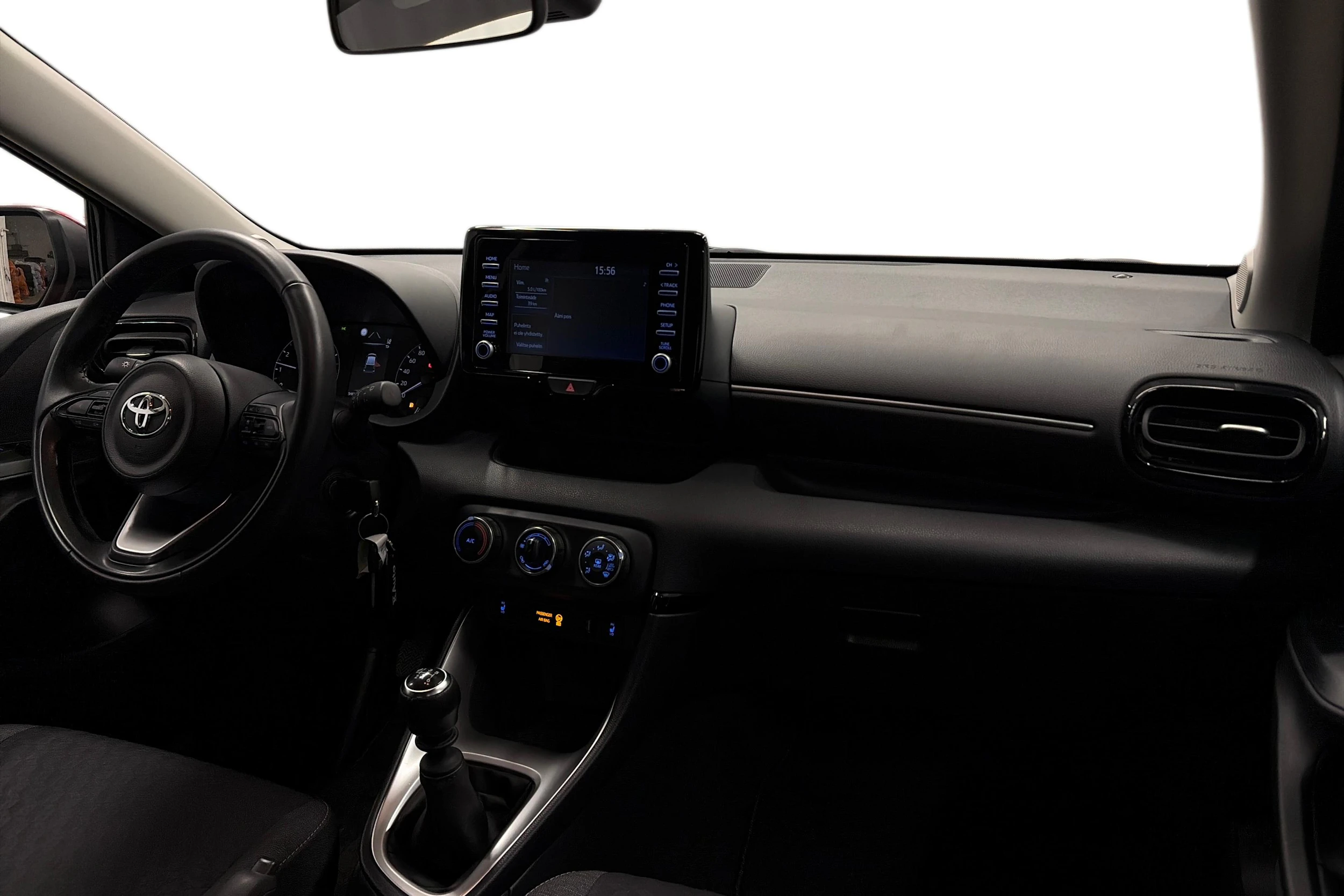 punainen Toyota Yaris 2024 kuva 7.