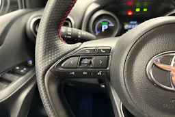 hopea Toyota Yaris 2024 kuva 15.