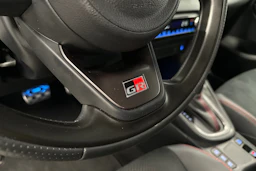 hopea Toyota Yaris 2024 kuva 30.