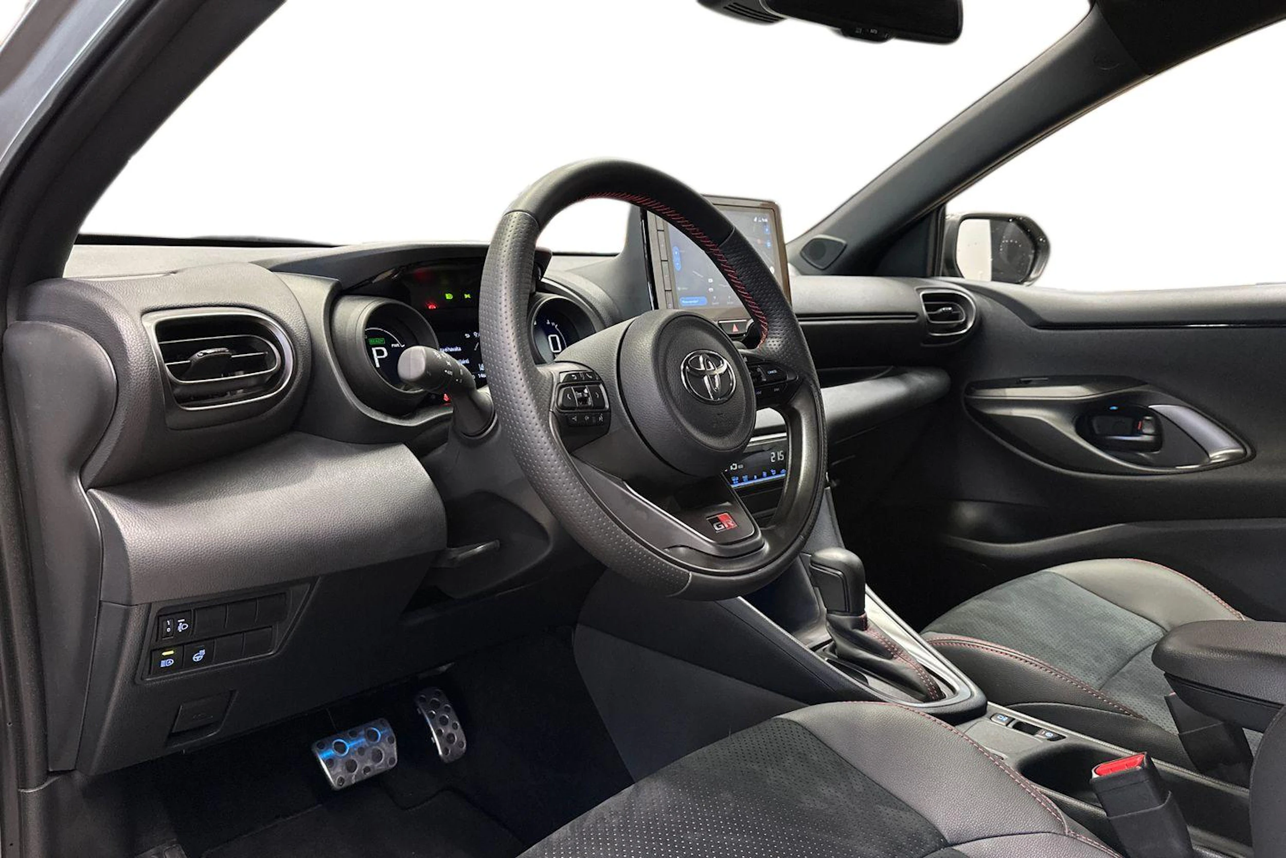 hopea Toyota Yaris 2024 kuva 8.