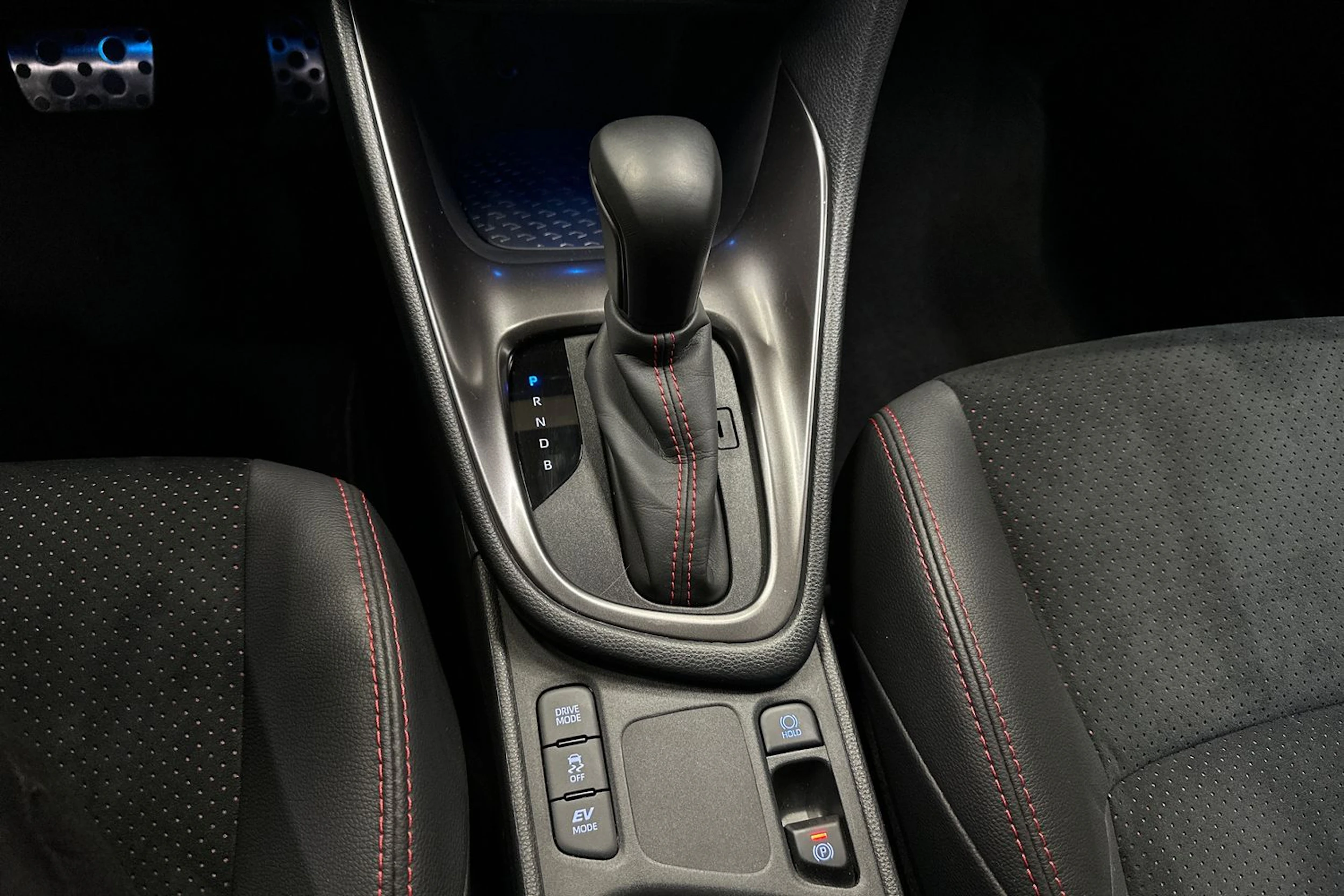hopea Toyota Yaris 2024 kuva 24.