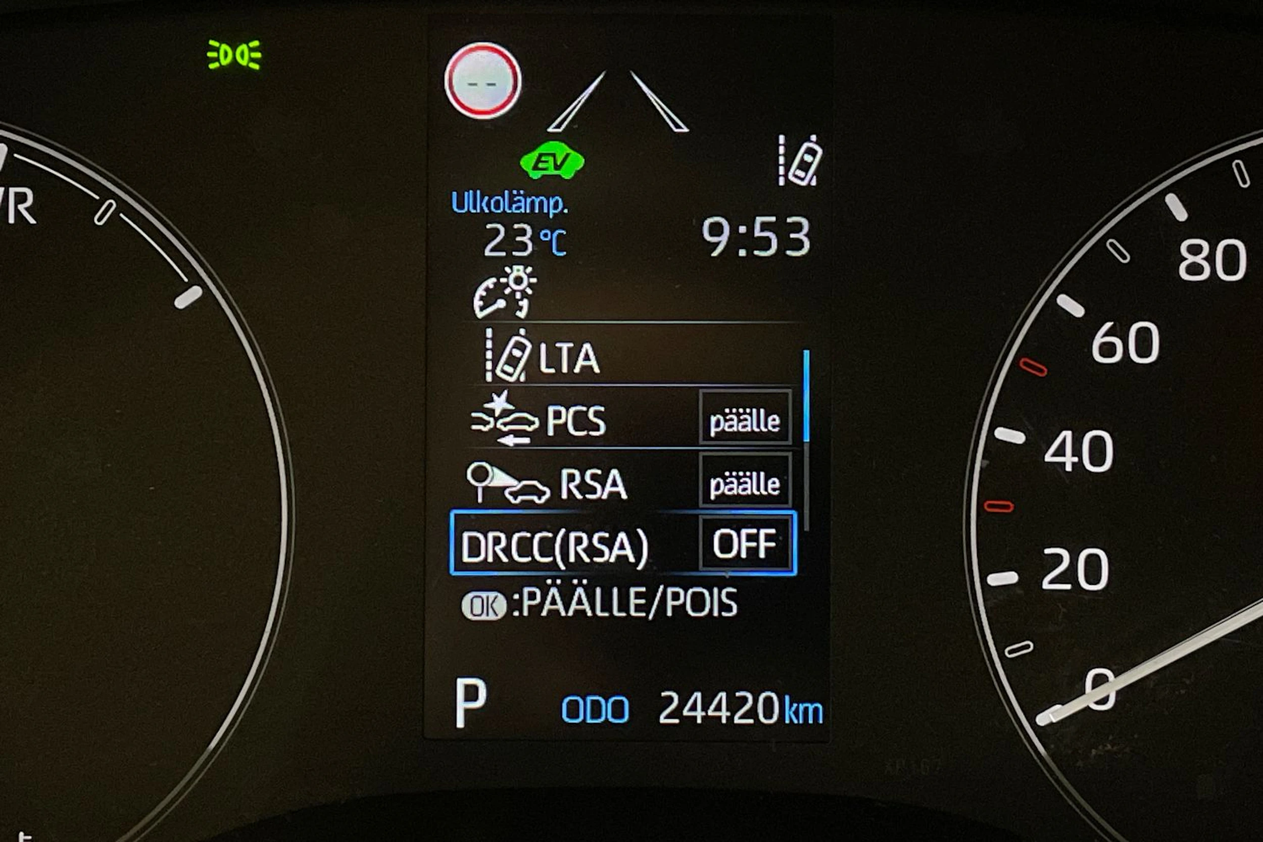 valkoinen Toyota Yaris 2024 kuva 20.