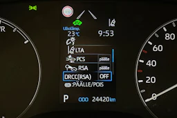 valkoinen Toyota Yaris 2024 kuva 20.