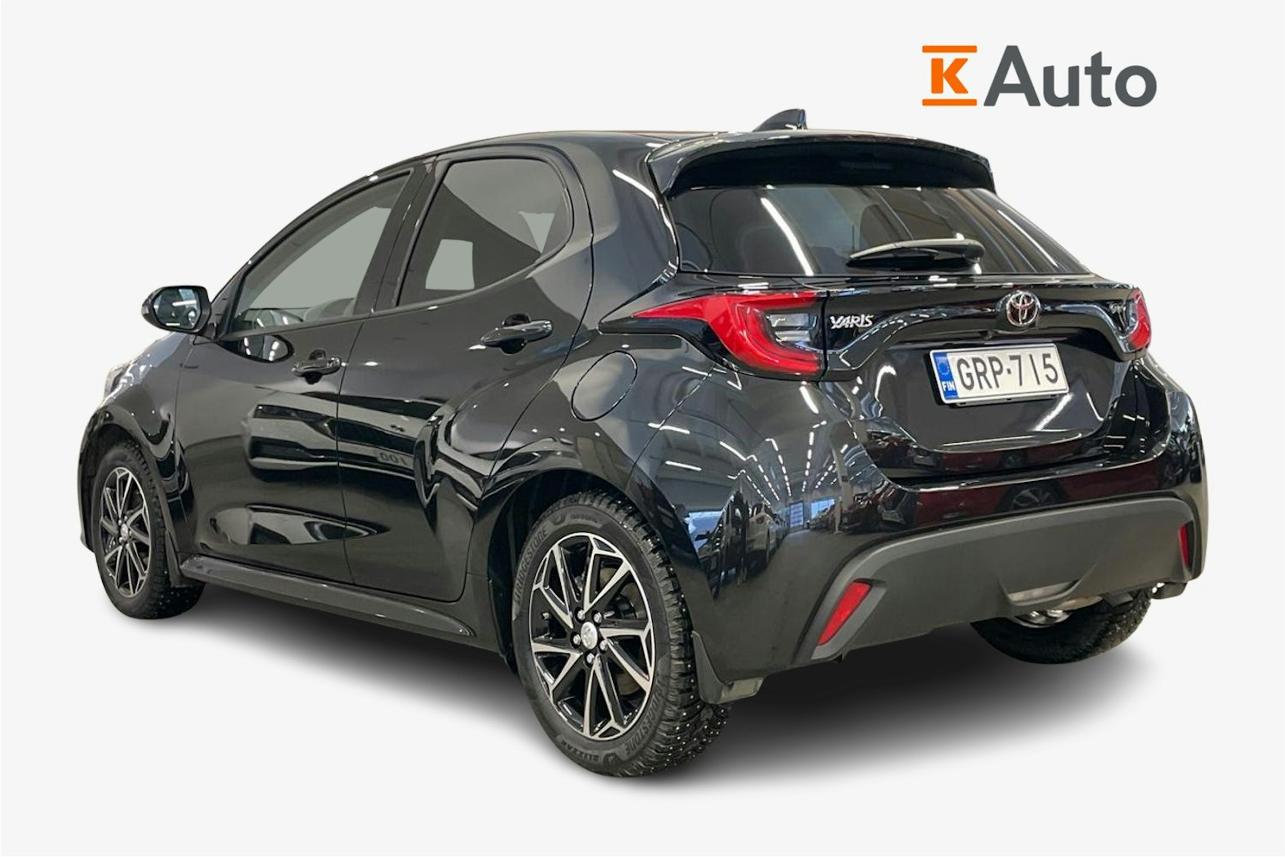 Musta Toyota Yaris 2025 kuva 2.