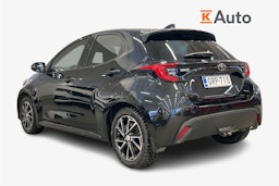 Musta Toyota Yaris 2025 kuva 2.