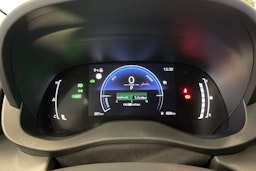 Musta Toyota Yaris 2025 kuva 14.