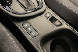 Musta Toyota Yaris 2025 kuva 19.