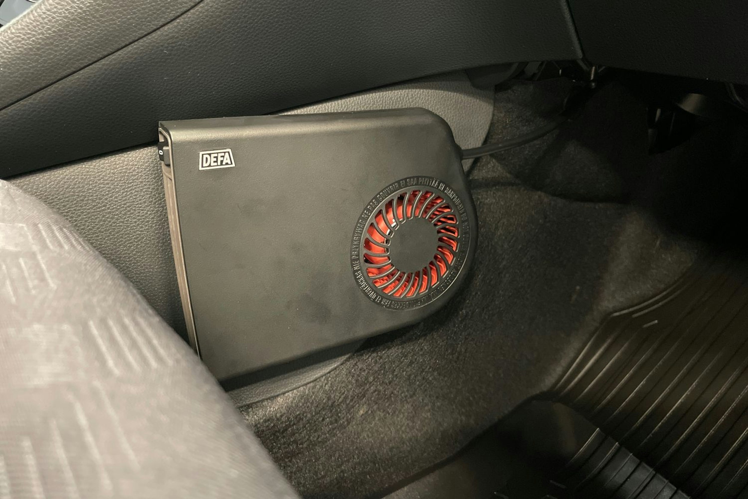 Musta Toyota Yaris 2025 kuva 21.