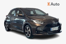 Harmaa Toyota Yaris 2025 kuva 1.