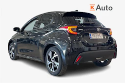 musta Toyota Yaris 2025 kuva 3.