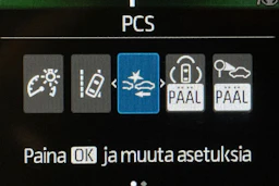 musta Toyota Yaris 2025 kuva 20.