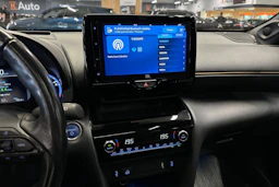 keltainen Toyota Yaris Cross 2021 kuva 18.