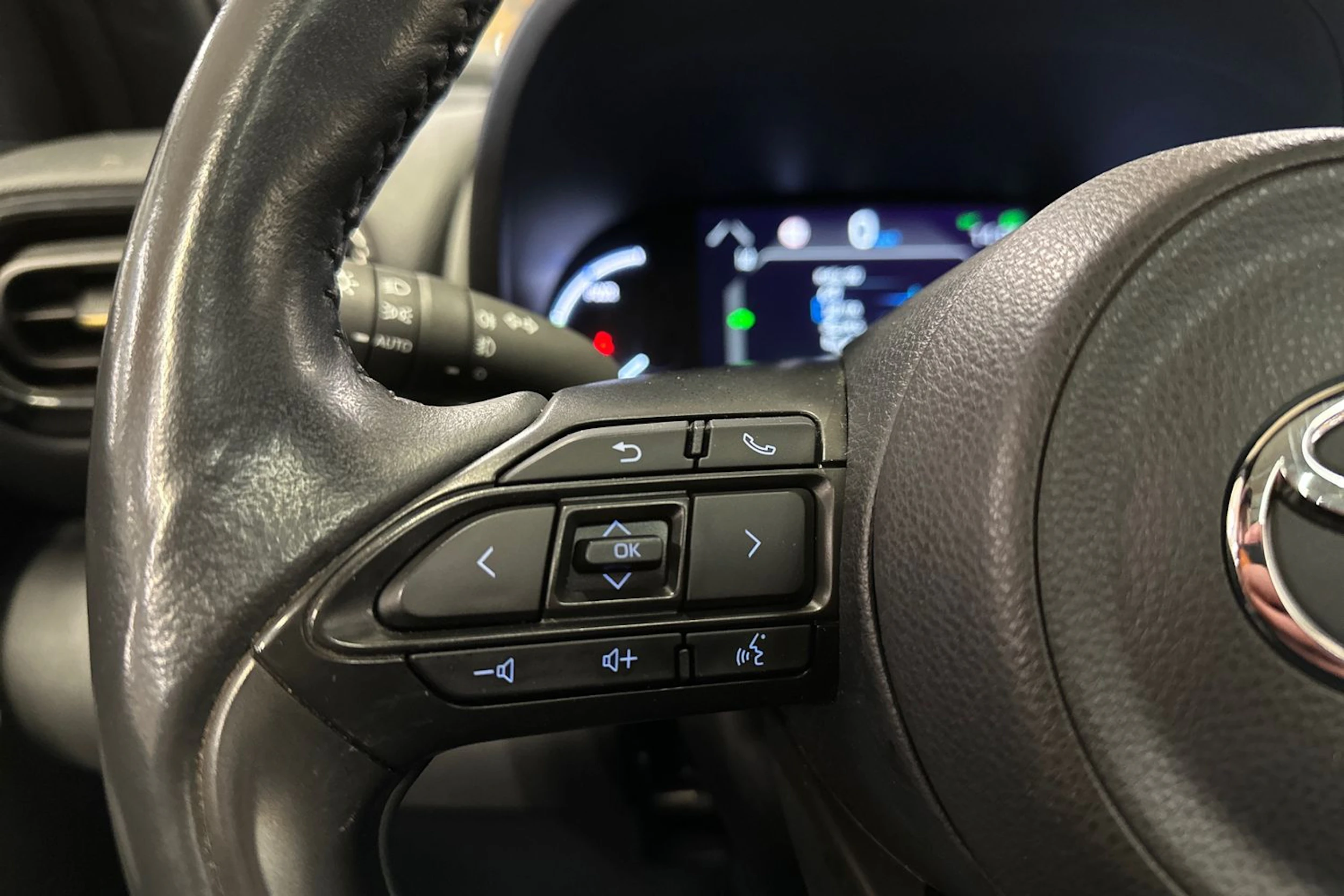 keltainen Toyota Yaris Cross 2021 kuva 24.