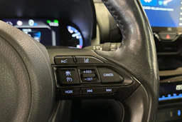 keltainen Toyota Yaris Cross 2021 kuva 25.