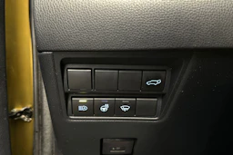 keltainen Toyota Yaris Cross 2021 kuva 26.