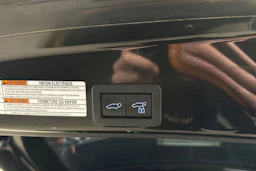 keltainen Toyota Yaris Cross 2021 kuva 29.