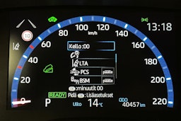keltainen Toyota Yaris Cross 2021 kuva 21.
